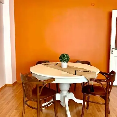 Big Place Close To Sea And Taksim Square.with View