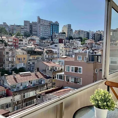 Apartamento Big Place Close To Sea And Taksim Square.with View Istambul