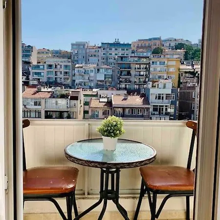 アパート Big Place Close To Sea And Taksim Square.with View