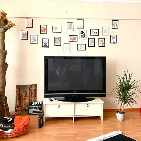 Big Place Close To Sea And Taksim Square.with View イスタンブール